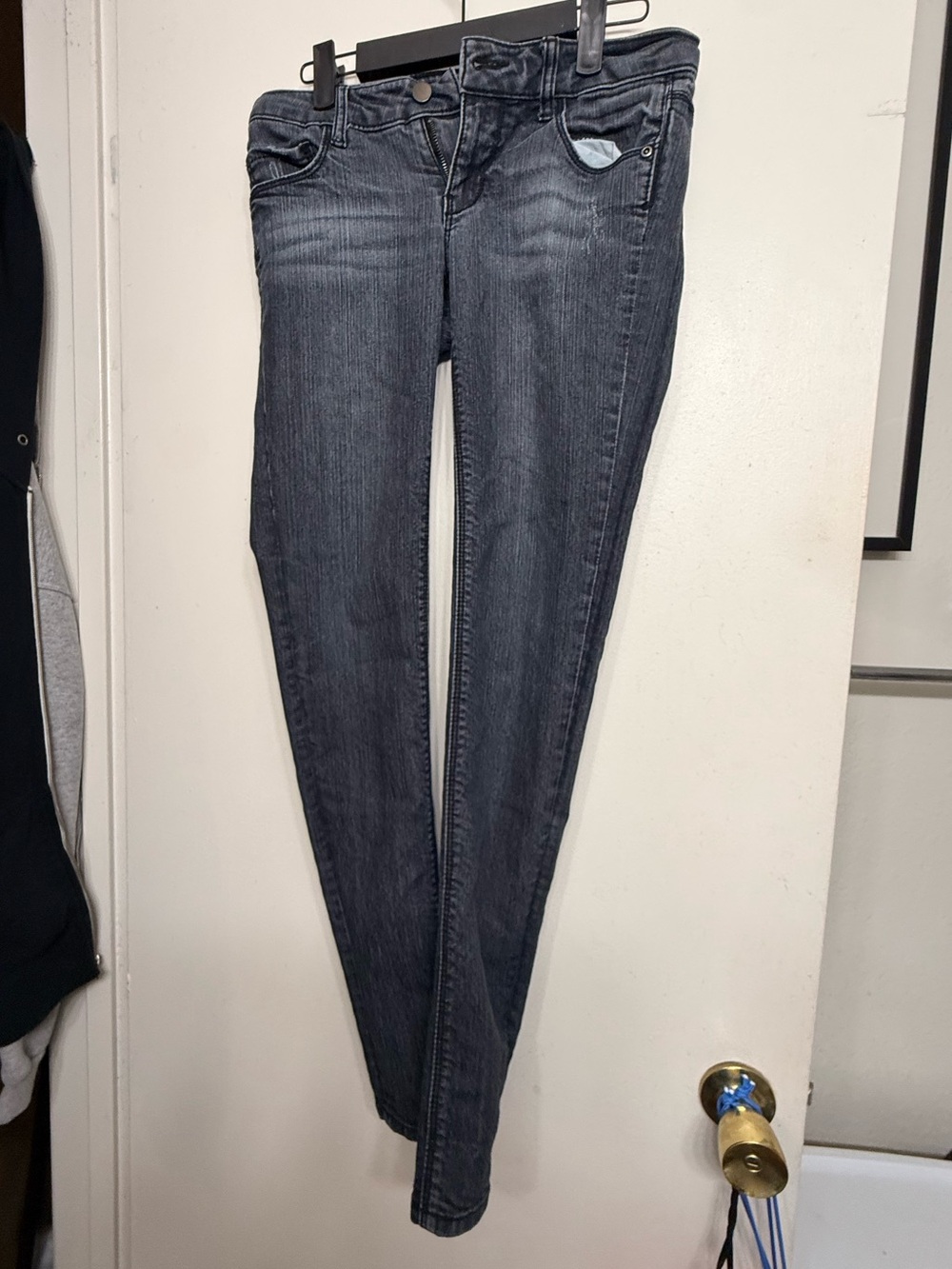 Forever 21 Gray Wash Skinny Jeans Women’s Stretch Denim Jeggings